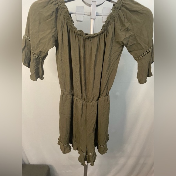 Soprano Olive Green romper‎ size small - Picture 2 of 13